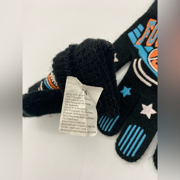 Small Boy’s Winter Football Graphic Black Gloves - Picture 5 of 6